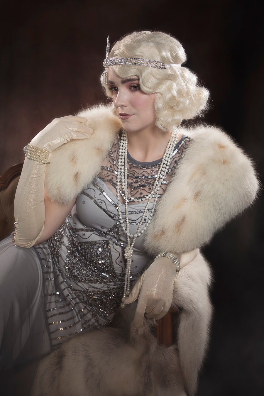 daisy buchanan party dress Time to Gatsby Party @70.lei.s! All the bright precious things fade so fast... and they don't come back. Daisy Buchanan #styleinspiration #ootd #20sfashion #greatgatsbynight #gatsbyparty #greatgatsbythemed #gatsbydress # partydress #eveningdress
