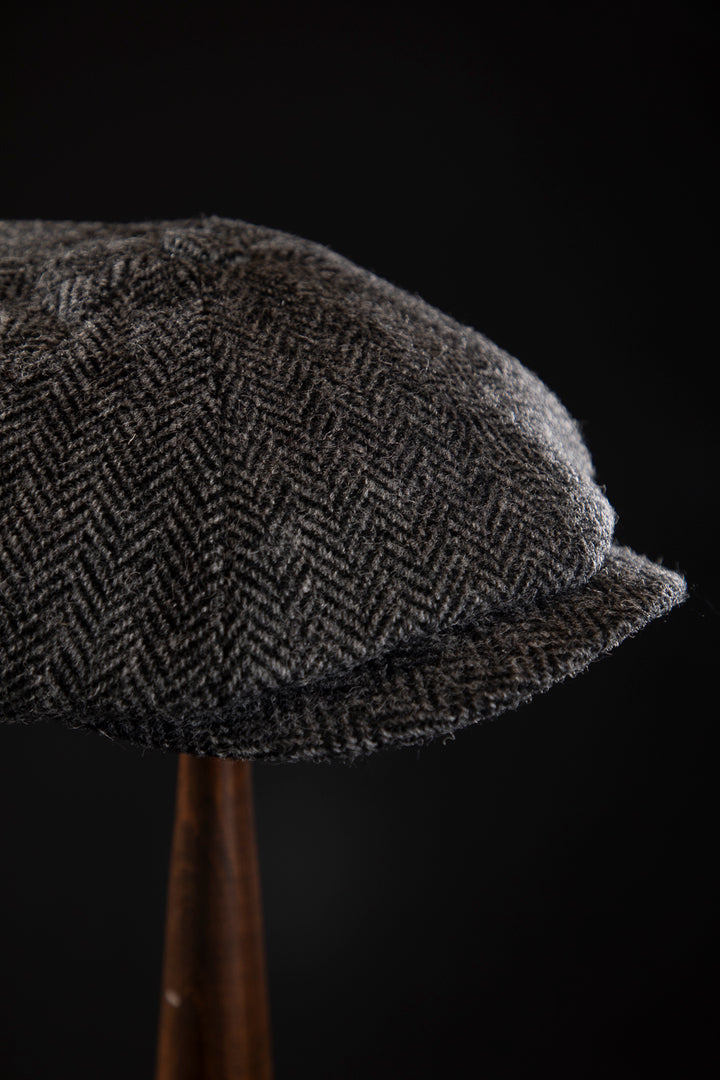 Peaky Blinders Tommy Shelby Hat Failsworth Alfie Cap - Deluxe, high quality hats for men and women. Our collection of hats including wool felt top hats, fedoras, bowlers, caps, fedoras, trilbys, cloches and more are a wonderful addition to a 1920s Gangster or Gatsby costume, or the perfect fashion accessory. Shop online, or visit our Mornington hat store to see all that we have to offer.