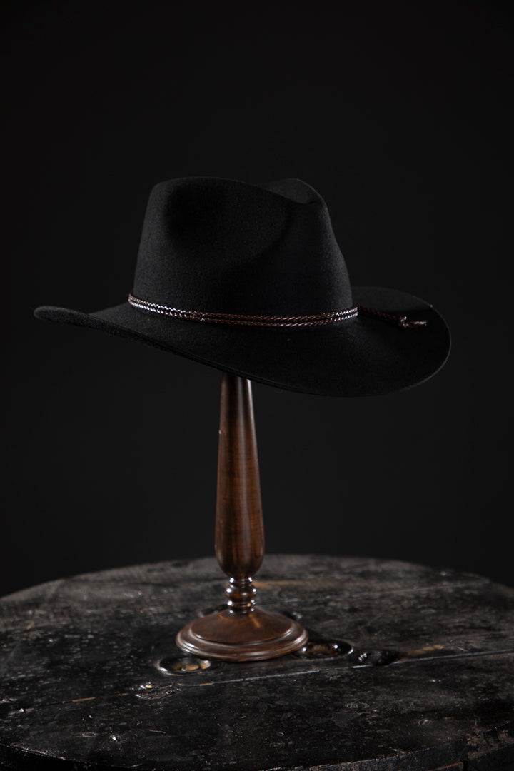 Flinders Rancher Outback Cowboy Hat - Deluxe, high quality hats for men and women. Our collection of hats including wool felt top hats, fedoras, bowlers, caps, fedoras, trilbys, cloches and more are a wonderful addition to a 1920s Gangster or Gatsby costume, or the perfect fashion accessory. Shop online, or visit our Mornington hat store to see all that we have to offer.