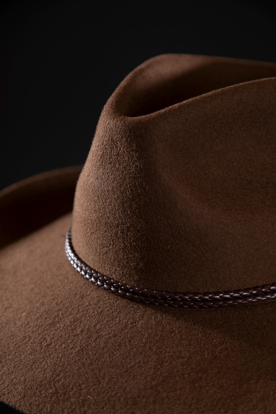 Flinders Rancher Outback Cowboy Hat - Deluxe, high quality hats for men and women. Our collection of hats including wool felt top hats, fedoras, bowlers, caps, fedoras, trilbys, cloches and more are a wonderful addition to a 1920s Gangster or Gatsby costume, or the perfect fashion accessory. Shop online, or visit our Mornington hat store to see all that we have to offer.