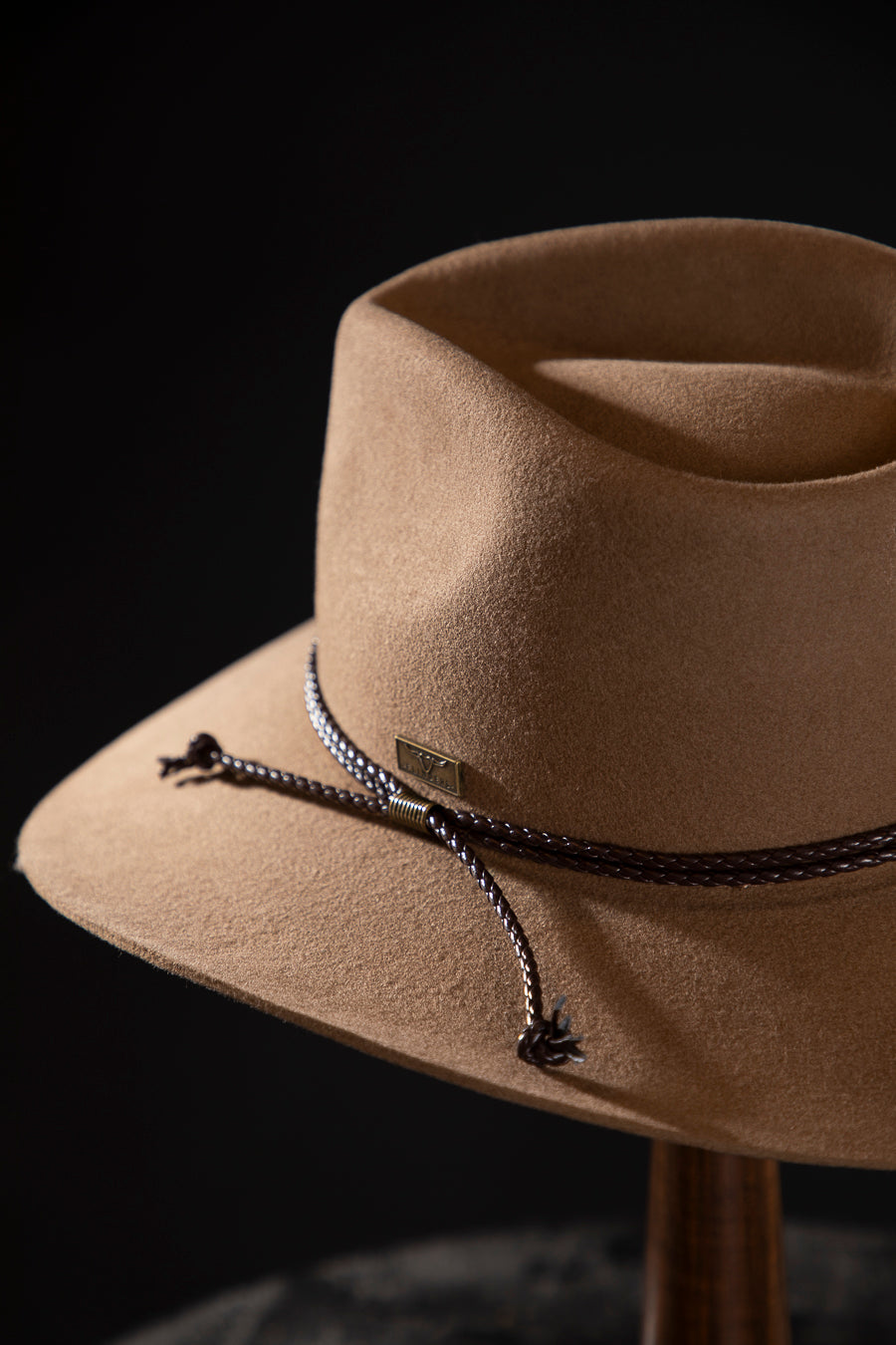 Flinders Rancher Outback Cowboy Hat - Deluxe, high quality hats for men and women. Our collection of hats including wool felt top hats, fedoras, bowlers, caps, fedoras, trilbys, cloches and more are a wonderful addition to a 1920s Gangster or Gatsby costume, or the perfect fashion accessory. Shop online, or visit our Mornington hat store to see all that we have to offer.