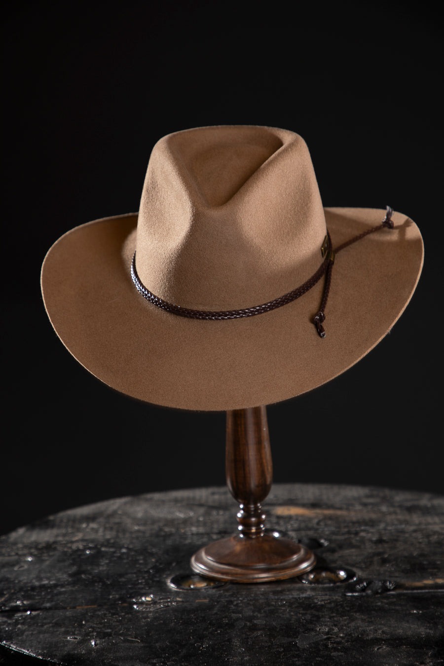 Flinders Rancher Outback Cowboy Hat - Deluxe, high quality hats for men and women. Our collection of hats including wool felt top hats, fedoras, bowlers, caps, fedoras, trilbys, cloches and more are a wonderful addition to a 1920s Gangster or Gatsby costume, or the perfect fashion accessory. Shop online, or visit our Mornington hat store to see all that we have to offer.