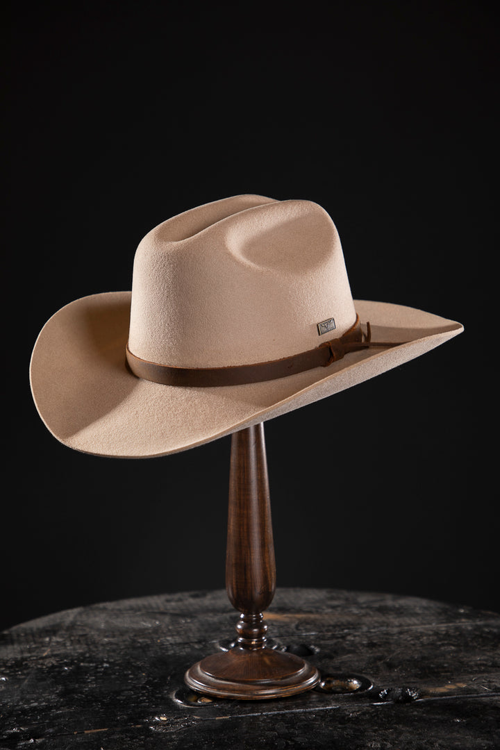 Flinders Cattleman Western Cowboy Hat - Deluxe, high quality hats for men and women. Our collection of hats including wool felt top hats, fedoras, bowlers, caps, fedoras, trilbys, cloches and more are a wonderful addition to a 1920s Gangster or Gatsby costume, or the perfect fashion accessory. Shop online, or visit our Mornington hat store to see all that we have to offer.