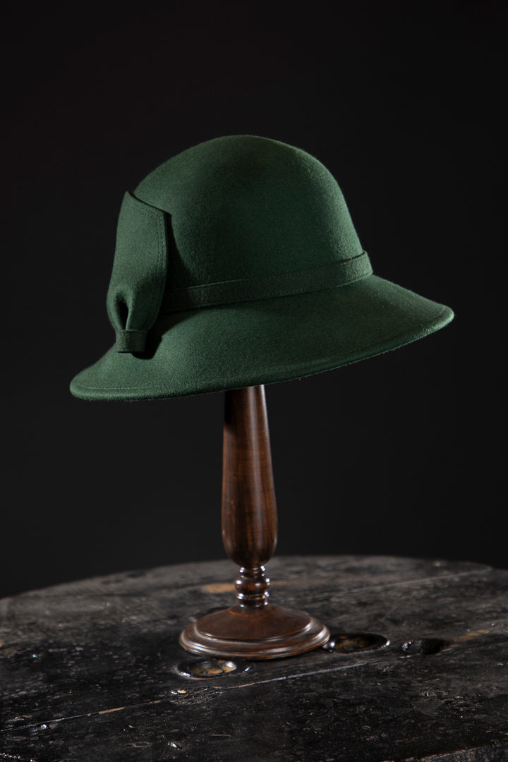 Wool Bell 1920s Cloche - Deluxe, high-quality hats for men and women. Our collection of hats including wool felt top hats, fedoras, bowlers, caps, fedoras, trilbys, cloches and more are a wonderful addition to a 1920s Gangster or Gatsby costume, or the perfect fashion accessory. Shop online, or visit our Mornington hat store to see all that we have to offer.