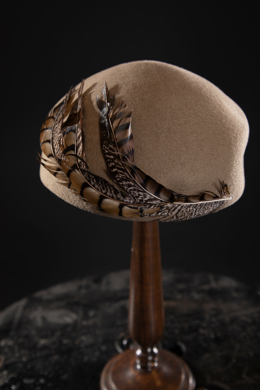 Structured Wool 1920s Beret with Feather -Deluxe, high-quality hats for men and women. Our collection of hats including wool felt top hats, fedoras, bowlers, caps, fedoras, trilbys, cloches and more are a wonderful addition to a 1920s Gangster or Gatsby costume, or the perfect fashion accessory. Shop online, or visit our Mornington hat store to see all that we have to offer.