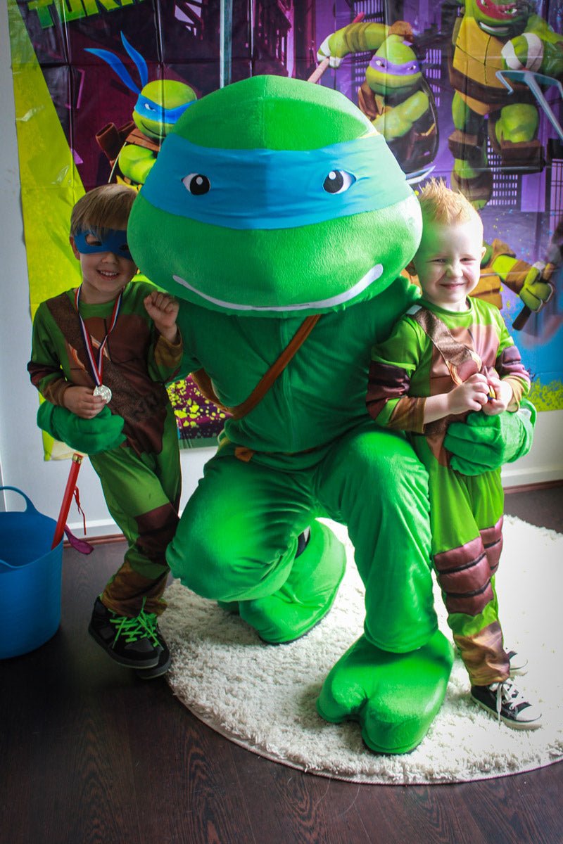 Teenage Mutant Ninja Turtles: Leonardo Little Shop of Horrors